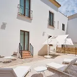 Tandem El Patio Suites